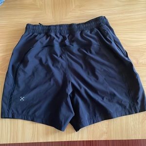 Lululemon Men’s Black Pace Breaker 5”